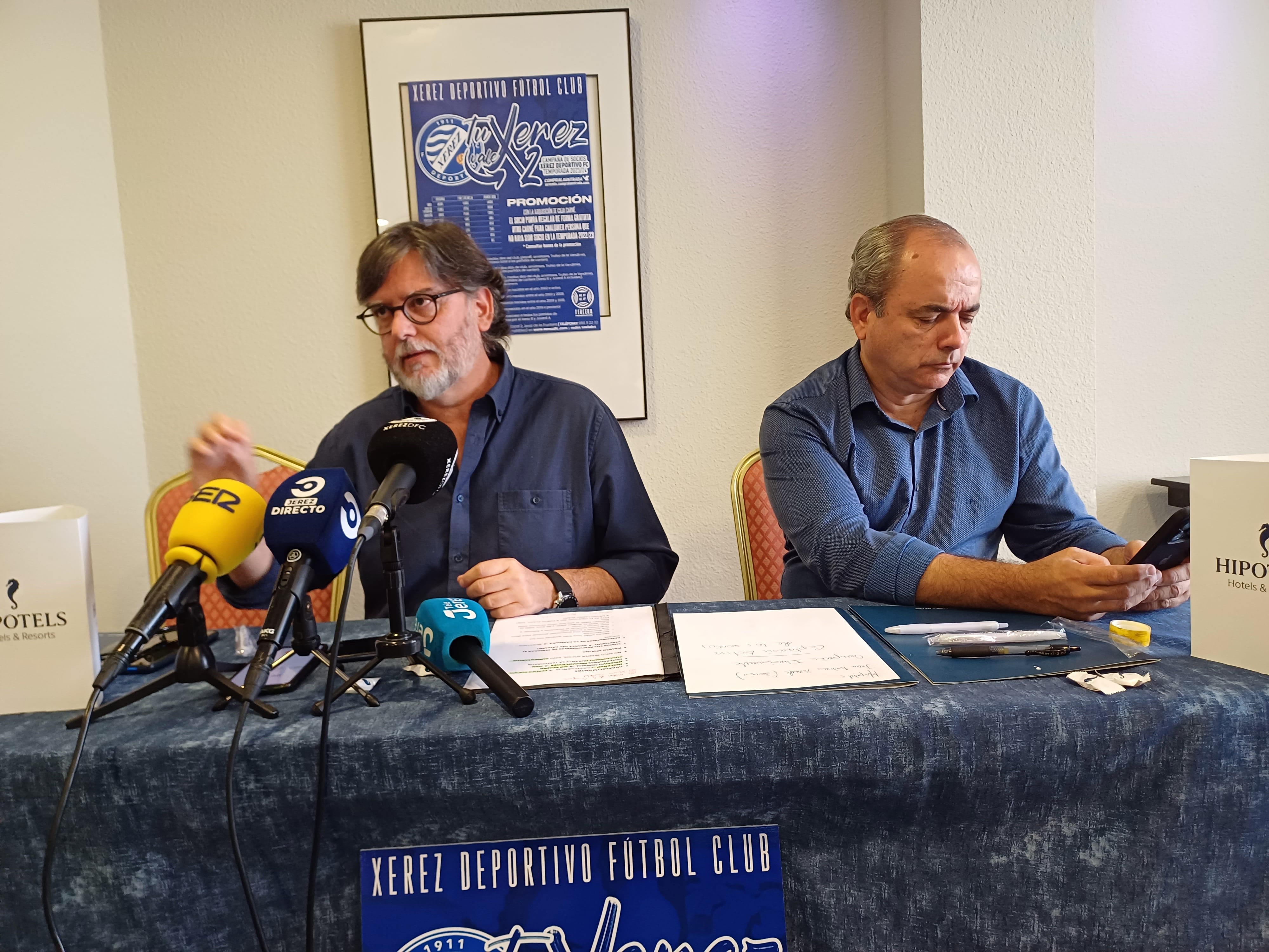 Matías Aguilar y Juan Carlos Corchado, directivos del  Xerez DFC