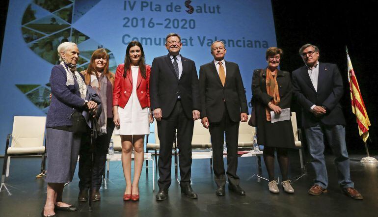 Presentadores del Plan de Salud 2016-2020, con el President Ximo Puig y la consellera de Sanidad, Carmen Montón