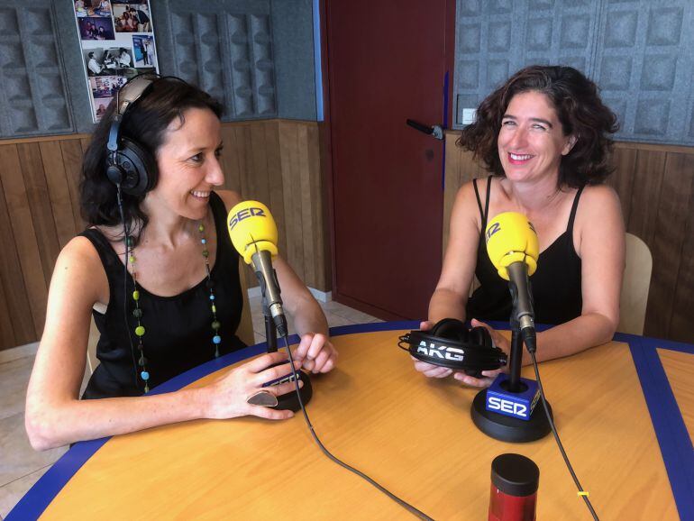 Caroline Couret y Carla Centelles