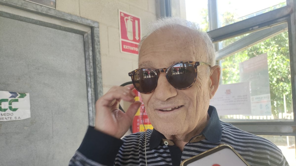 Paquitico atendiendo al Carrusel Deportivo en 2023.