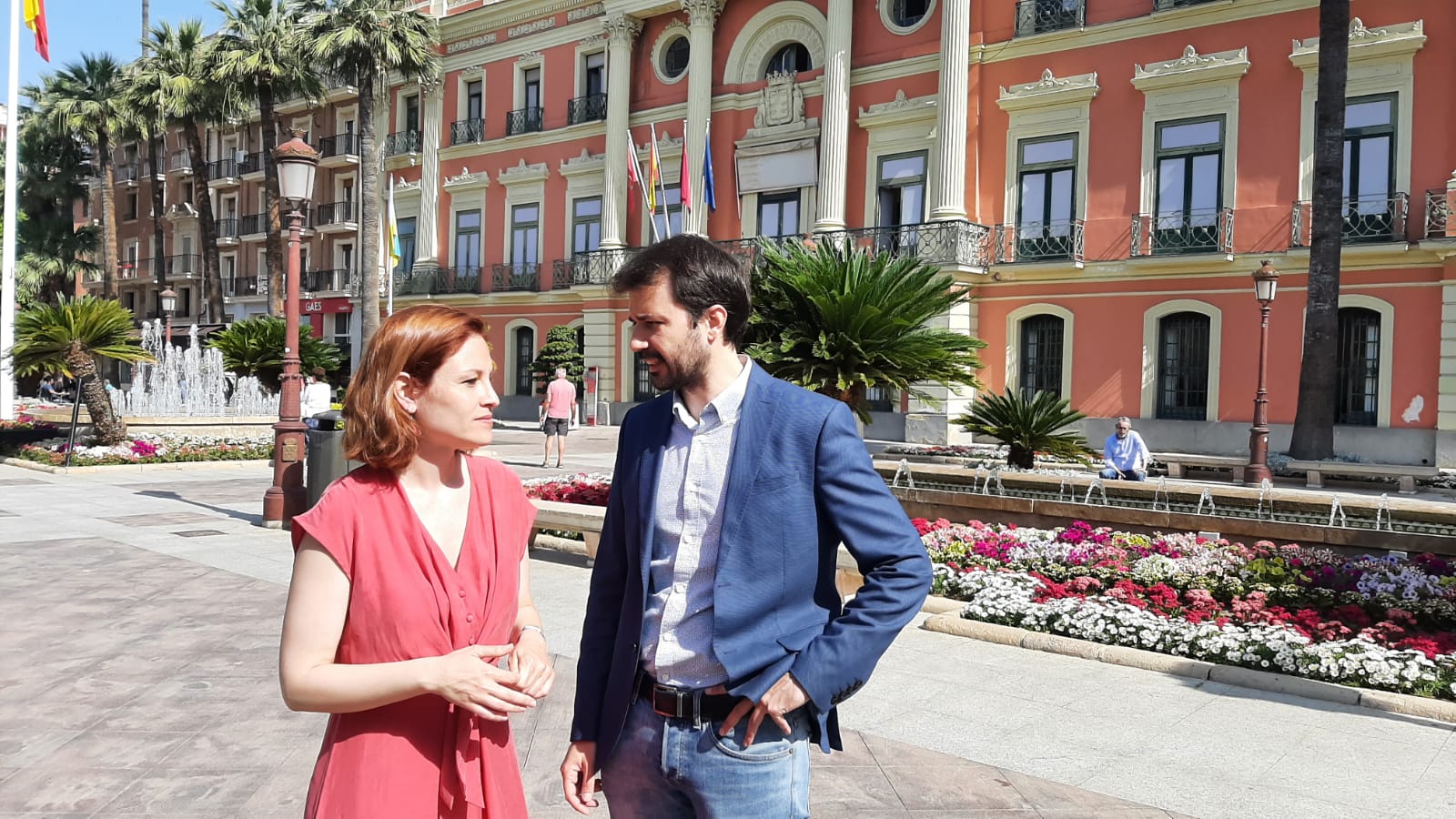 Javier Sánchez Serna y Elvira Medina en La Glorieta