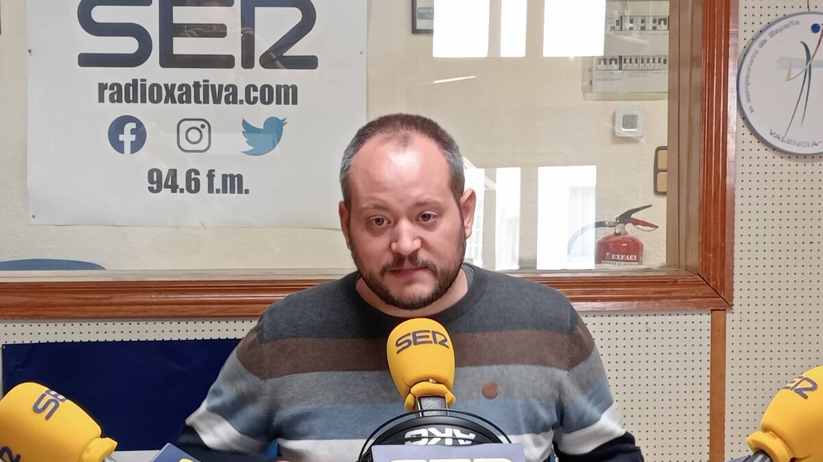 El concejal Hèctor Cuenca y la brecha digital