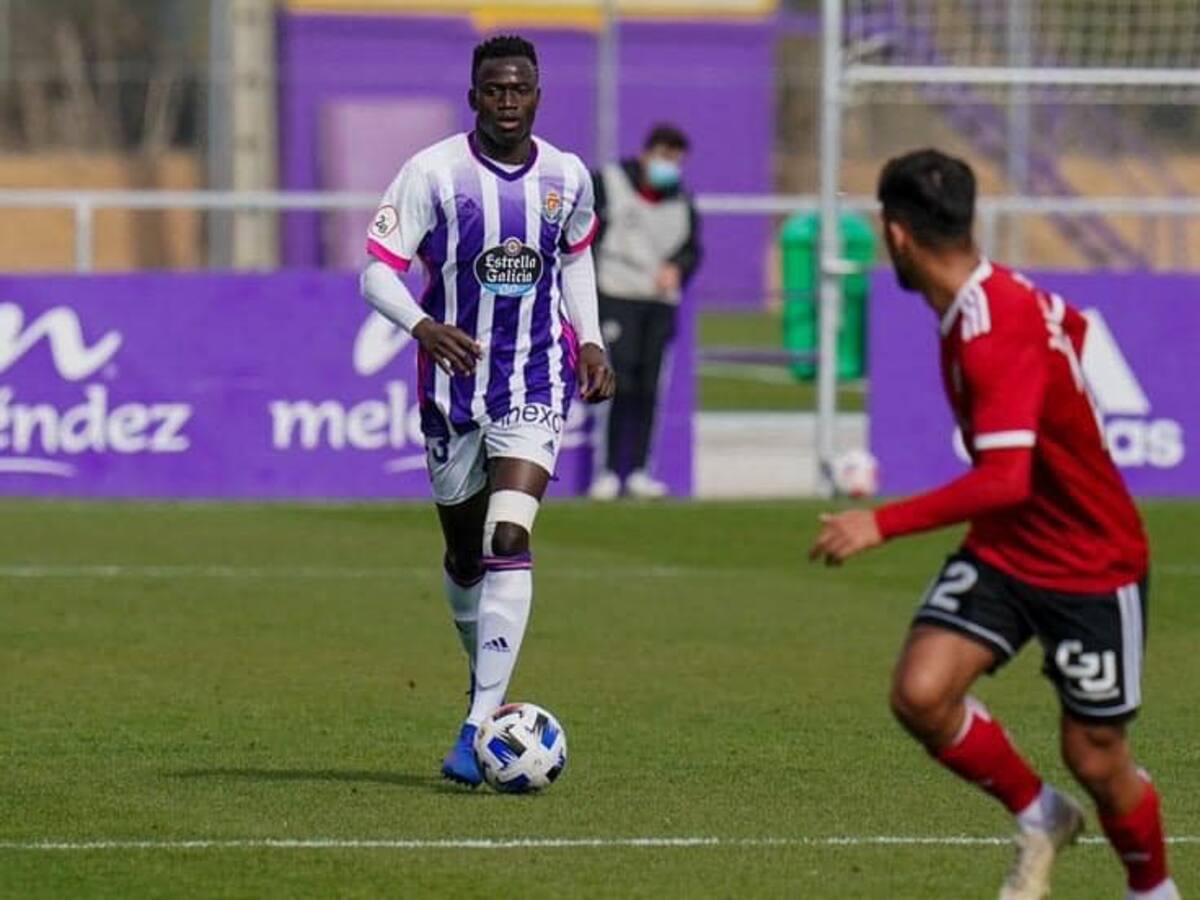 El central Isaac Amoah llega cedido al Algeciras