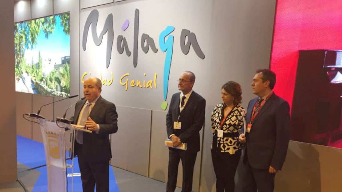 "Si llega el AVE al Aeropuerto de Málaga, el resto captaremos turistas"