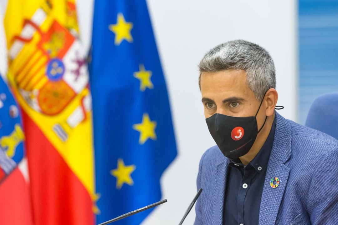 El vicepresidente del Gobierno de Cantabria, Pablo Zuloaga dando a conocer los acuerdos del Consejo de Gobierno.