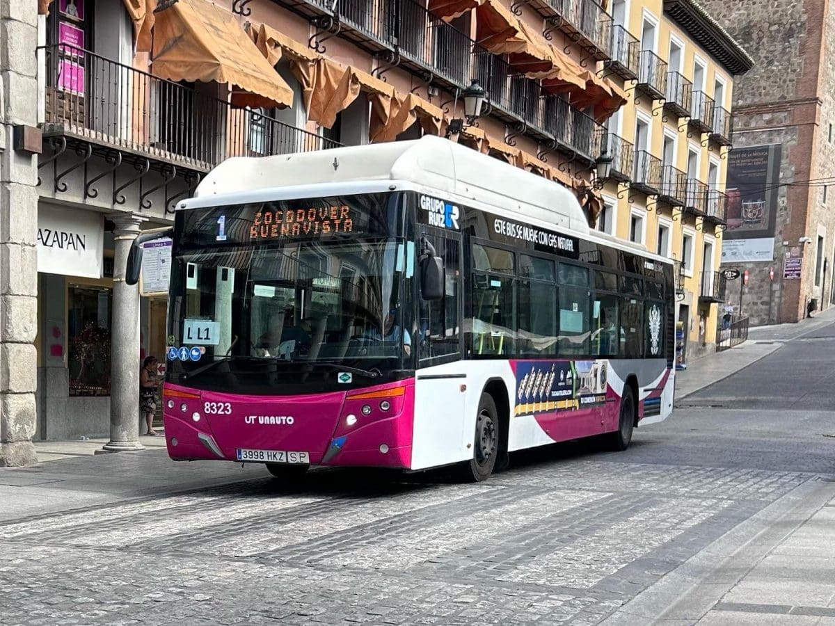 El nuevo contrato de autobuses urbanos de Toledo busca eliminar la subida de grandes vehículos a Zocodover