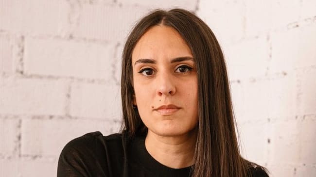 Lucía Solla Sobral, autora de "Comerás Flores"