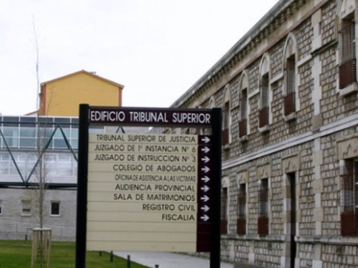 Condenado a dos años de prisión por cobrar la pensión de su padre fallecido