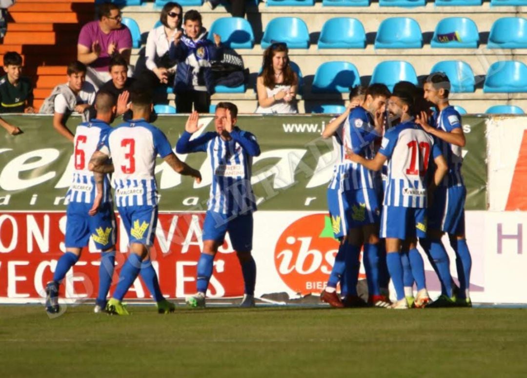 Con dos goles de Dani Pichín y otro de Lozano la Ponferradina derrotó al Inter de Madrid