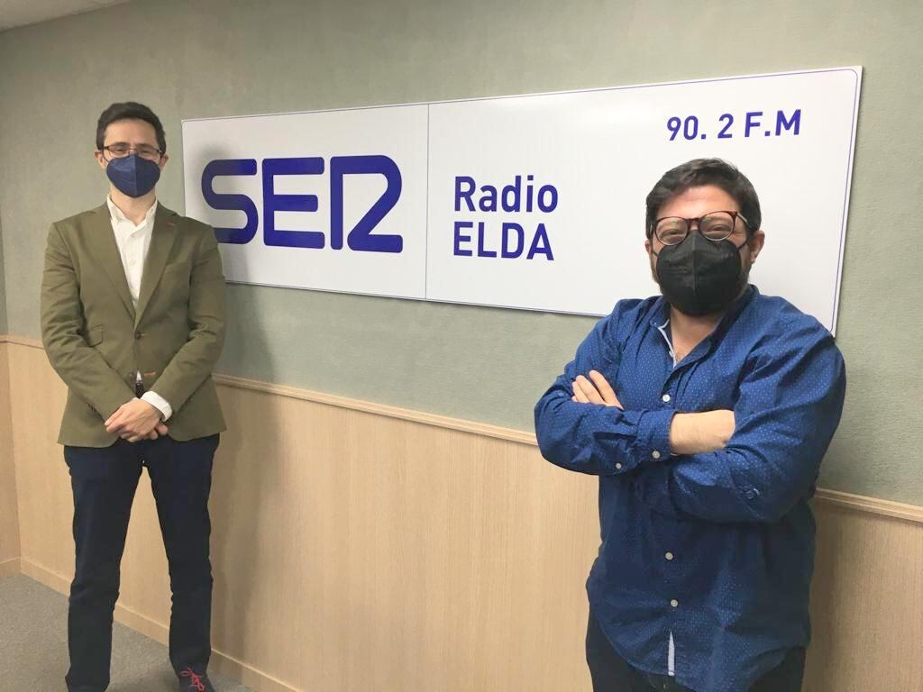 Los responsables de la oficina &quot;Acelera Pyme&quot;, en Radio Elda Cadena SER