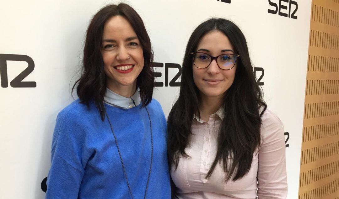 Anna Gil Wittke acompañada de una de sus alumnas, Diana Aracil.