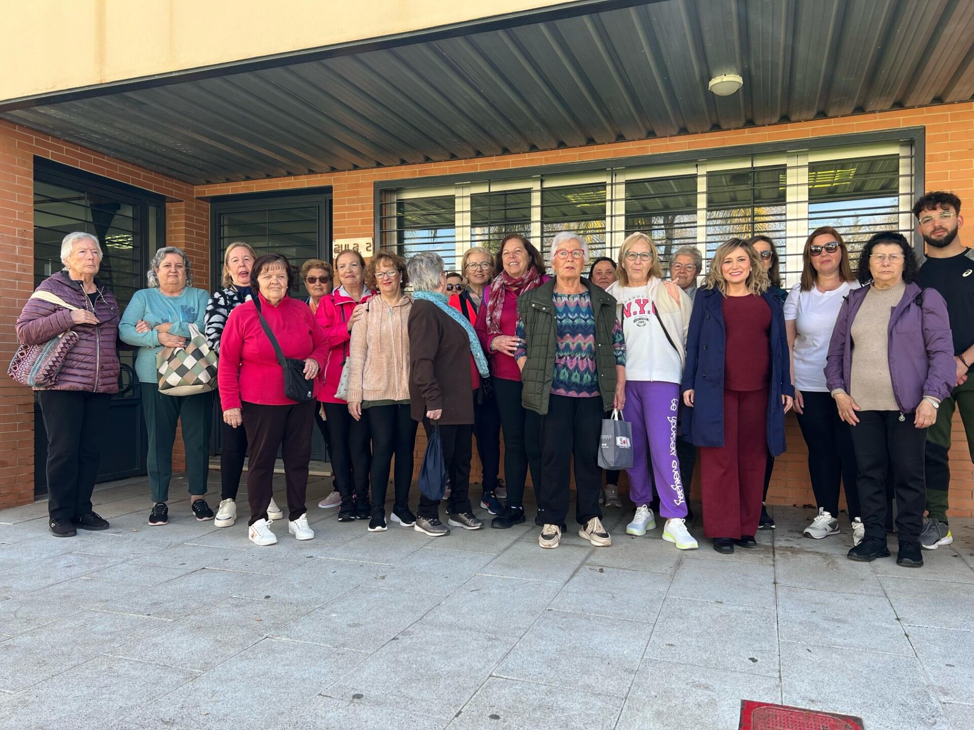 Usuarias de las clases de gimnasia de mantenimiento de Morón