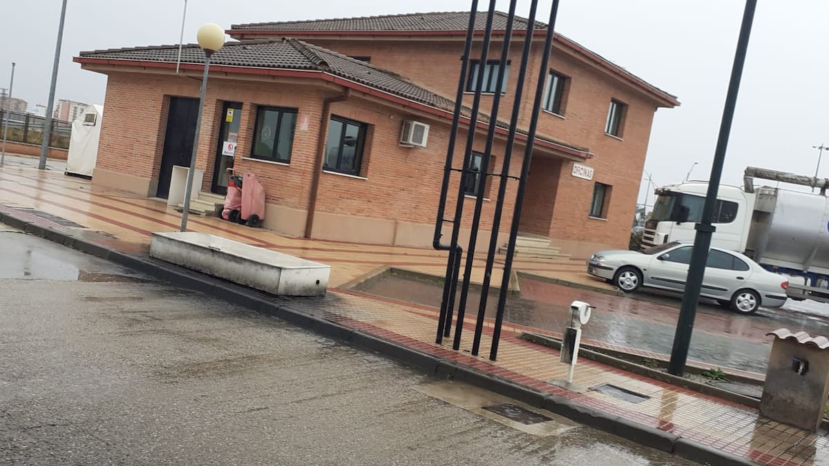 Un reglamento municipal para el aparcamiento de camiones