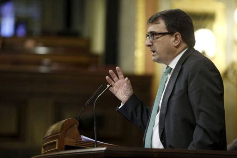 Aitor Esteban Diputado del PNV acusa a Rajoy de &quot;insumiso estatutario&quot;