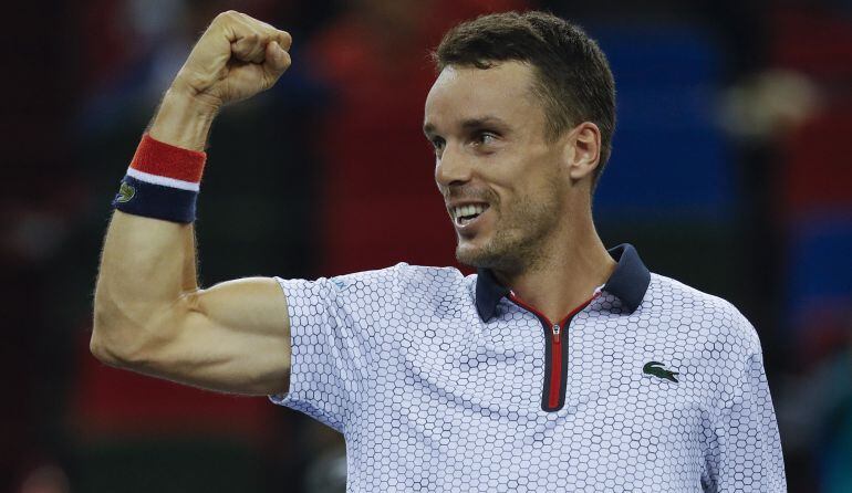 Roberto Bautista celebra la victoria ante Tsonga y su paso a semifinales