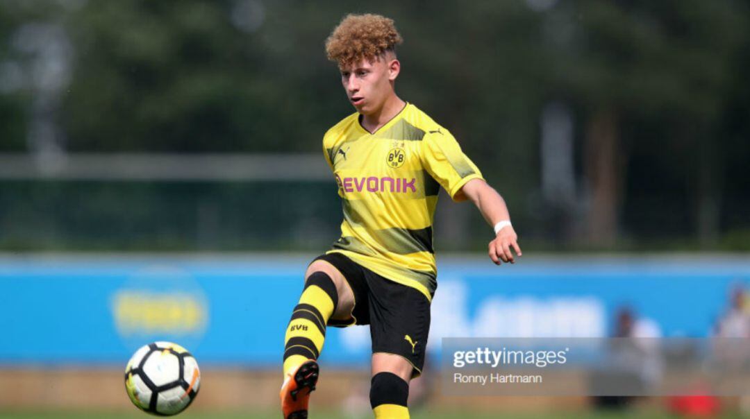 Enrique Peña ya ha debutado con el primer equipo del Borussia Dortmund