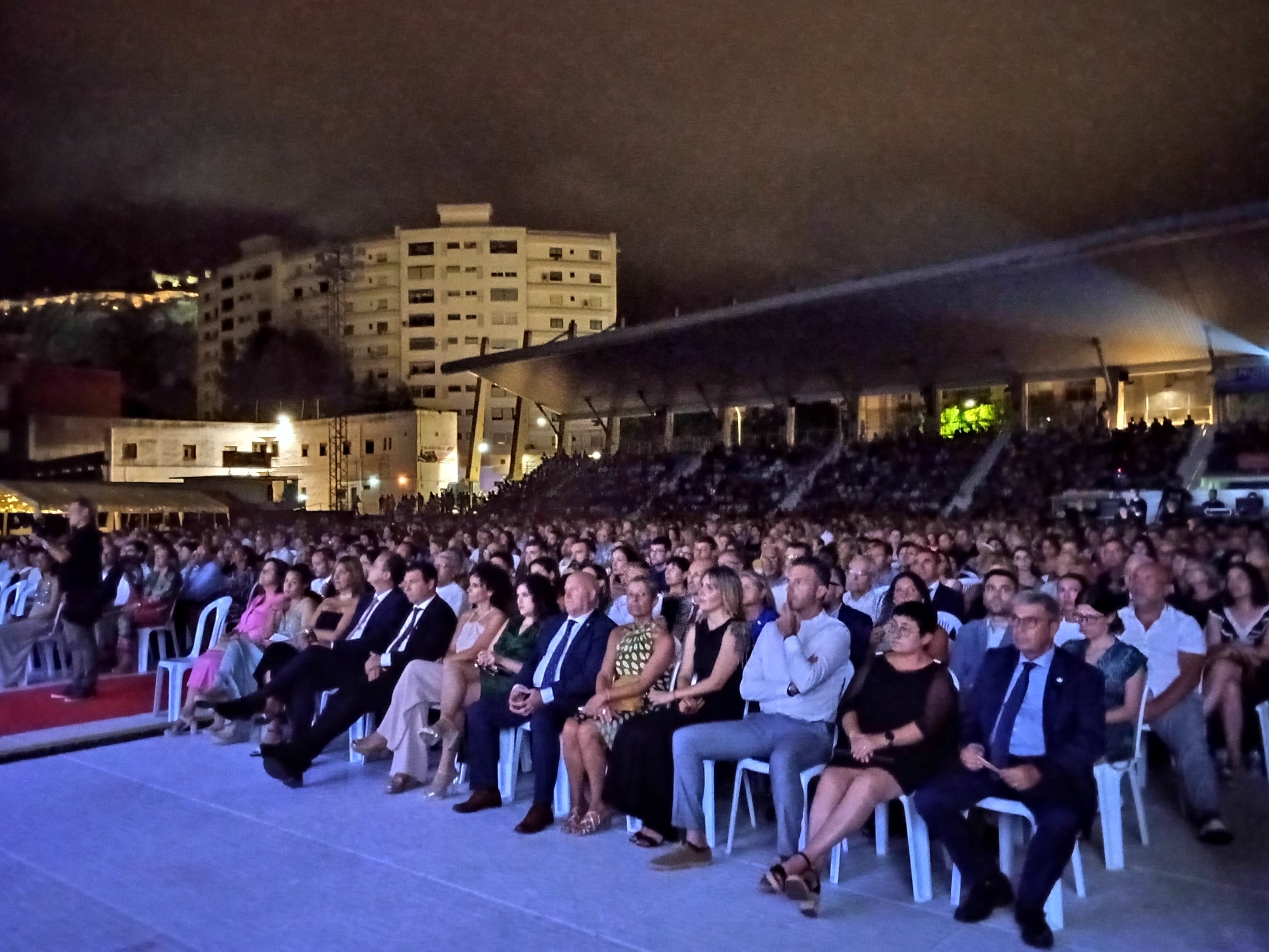 Las autoridades en el acto de inauguración de la Fira de Xàtiva