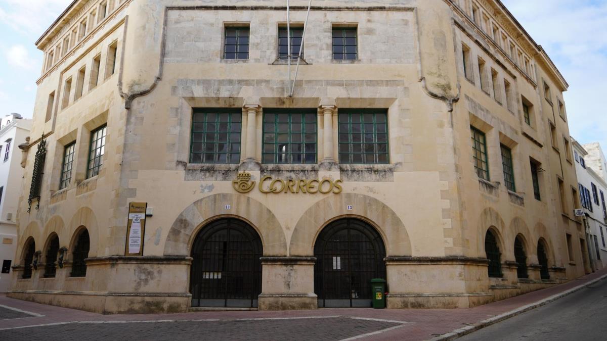 Antic edicifi de Correus