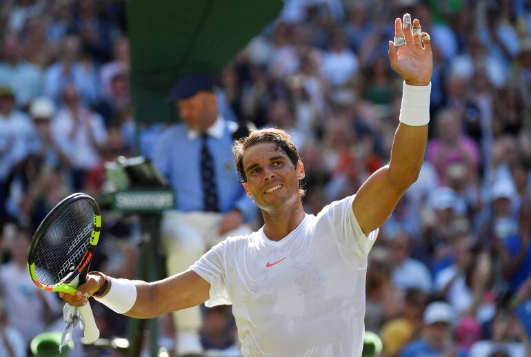 Rafael Nadal celebra su victoria ante Dudi Sela