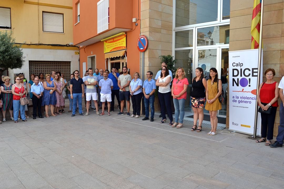 Concentración contra la violencia de género ante las puertas del ayuntamiento. Imágen de archivo.