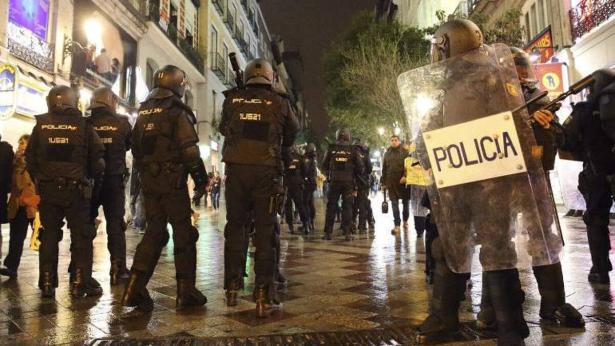 Fiscalía pide hasta diez años de cárcel a 12 acusados por los disturbios del 22M