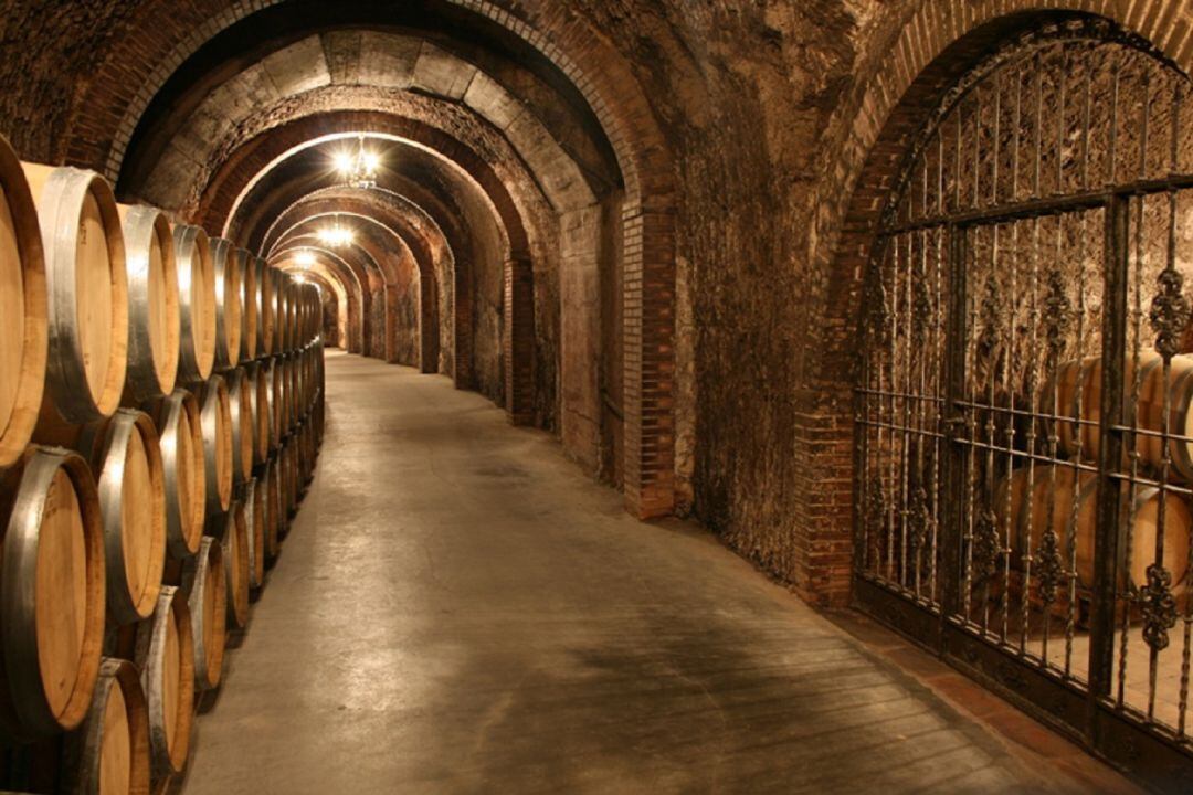 Bodega subterránea en Valsotillo