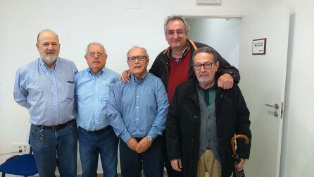 Jose Vte Barrachina, secretario AA VV, Pepe Huguet, Vicepte AA VV, José Melgades, alcalde de Benimámet, Vte Tomás Benlloch, Pte Comerciantes y Roberto Torres, Vicepte Benimamet Poble.