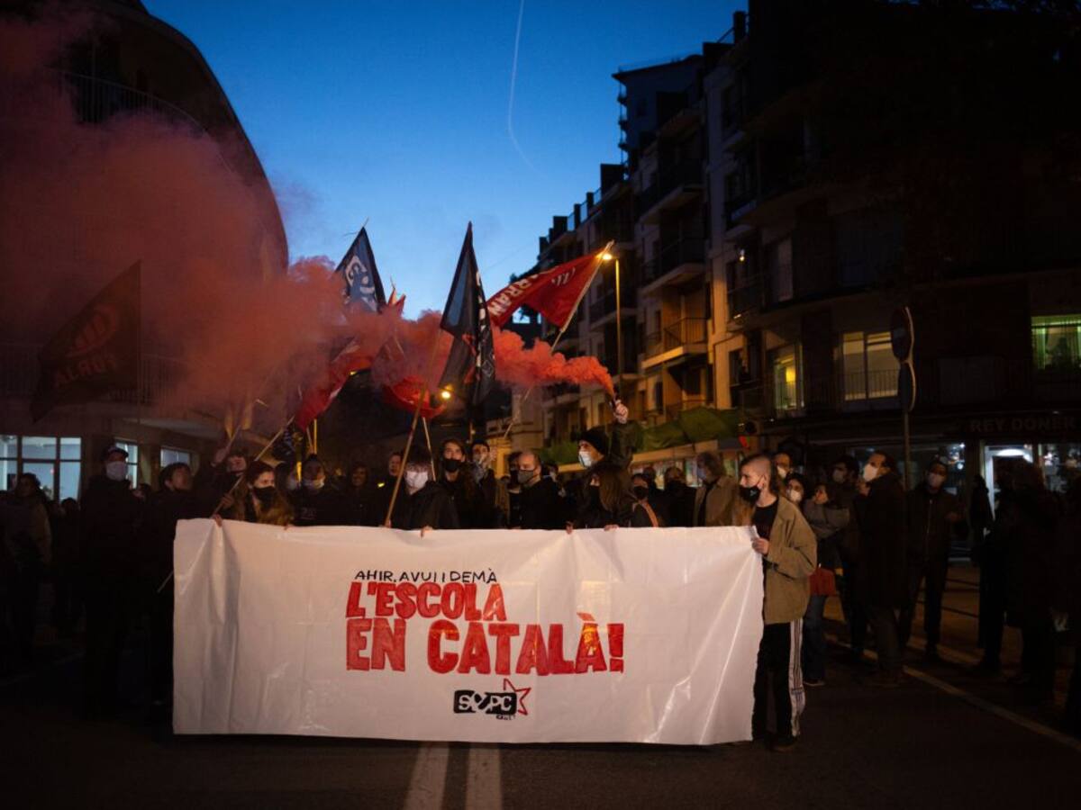 La família del menor de Canet acusa al conseller Cambray d'atiar l'odi del que han estat víctimes