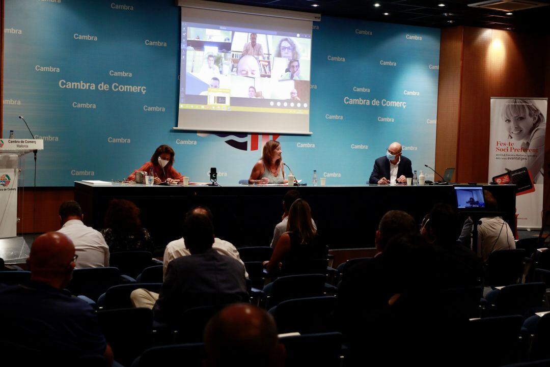 Reunión del patronato de la Fundación Impulsa, este lunes en la sede de la Cámara de Comercio de Mallorca.