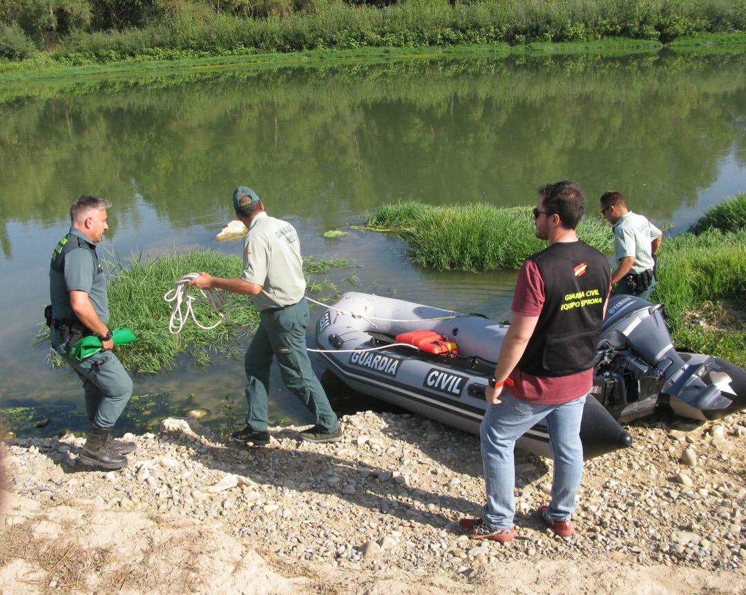 Búsqueda en el río