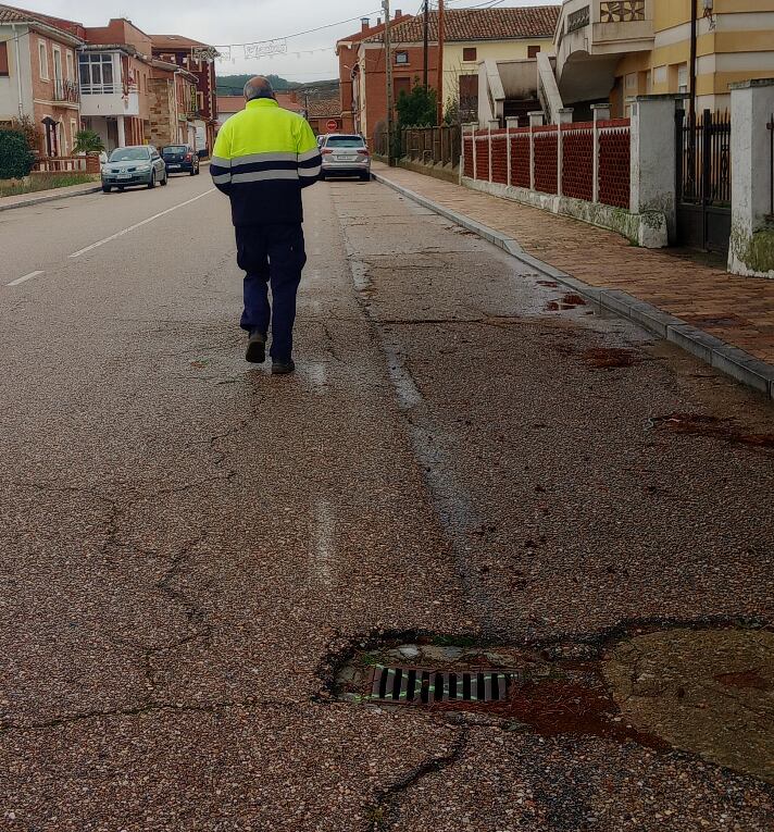 Carretera a su paso por Buenavista de Valdavia