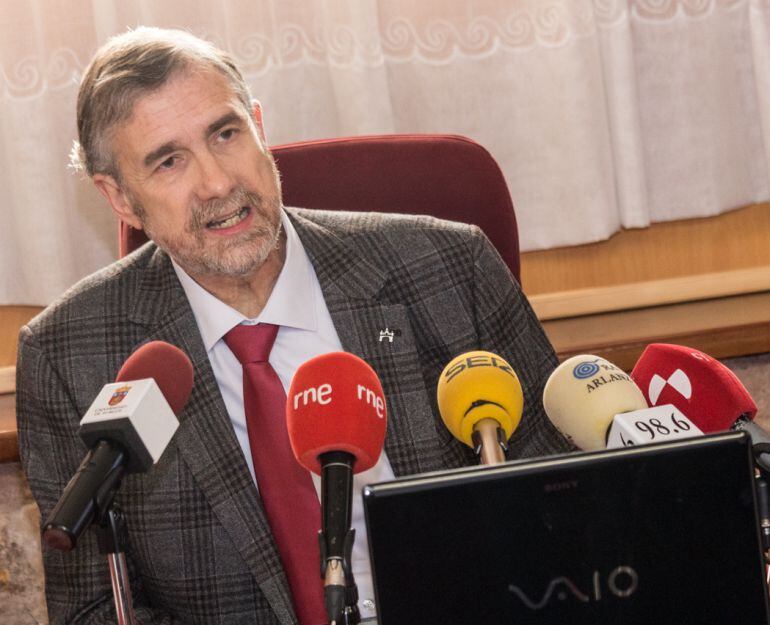 El Rector de la Universidad de Burgos, Manuel Pérez Mateos