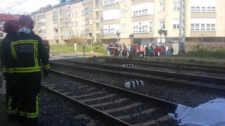 Imagen del paso a nivel en Reinosa donde falleció el hombre de 92 años.