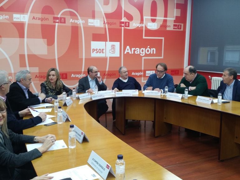 Reunión de la Ejecutiva regional en la sede del PSOE Aragón