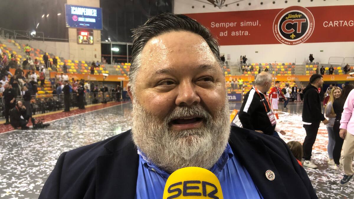 Éxtasis en el Palacio de los Deportes de Cartagena: "Este Jimbee no tiene techo, es como un universo sin fin"