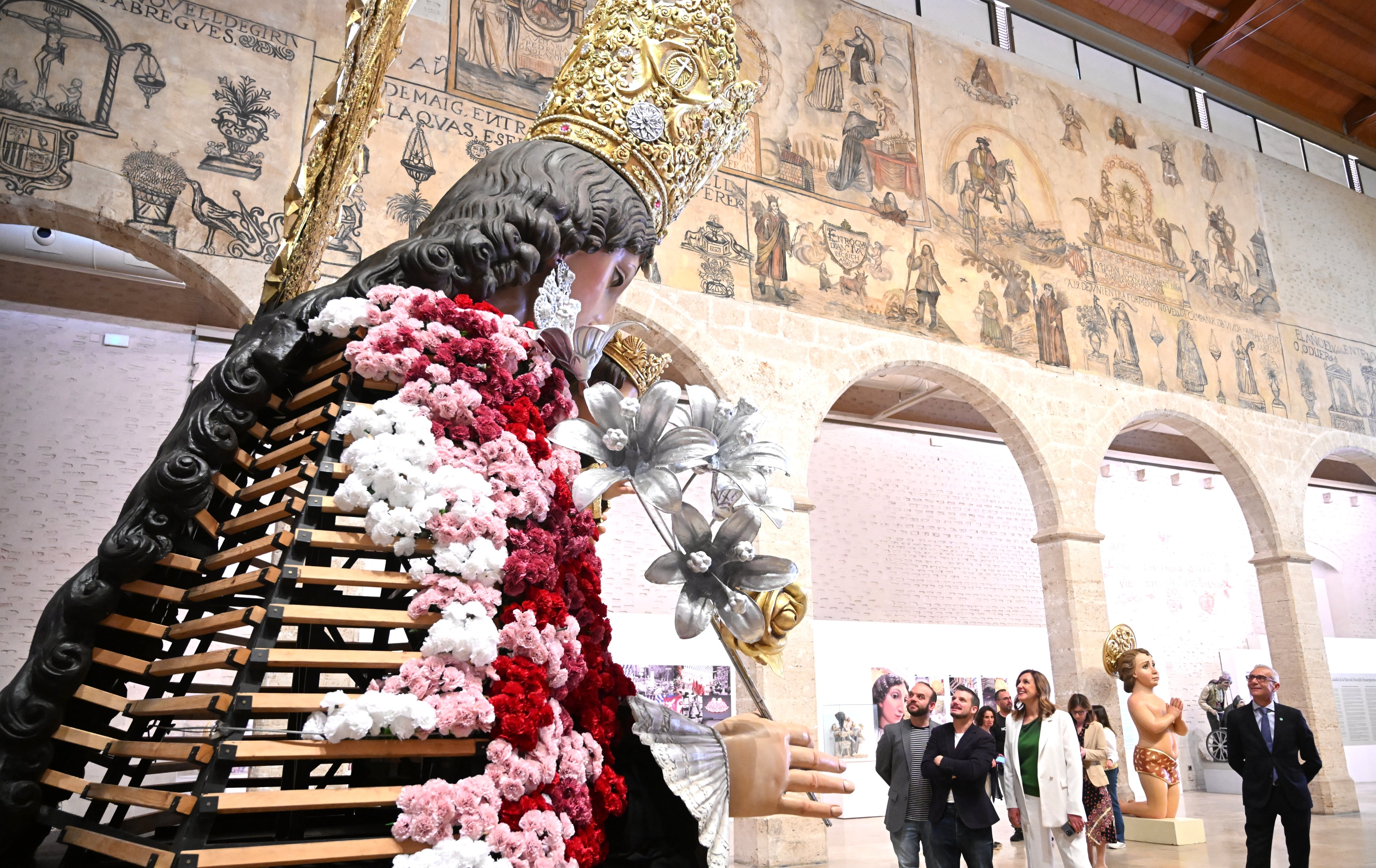 Exposición &quot;Torna a brillar. Restauració de la Mare de Déu de l&#039;Ofrena”, en València