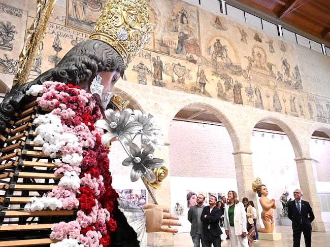 Exposición "Torna a brillar. Restauració de la Mare de Déu de l'Ofrena”, en València