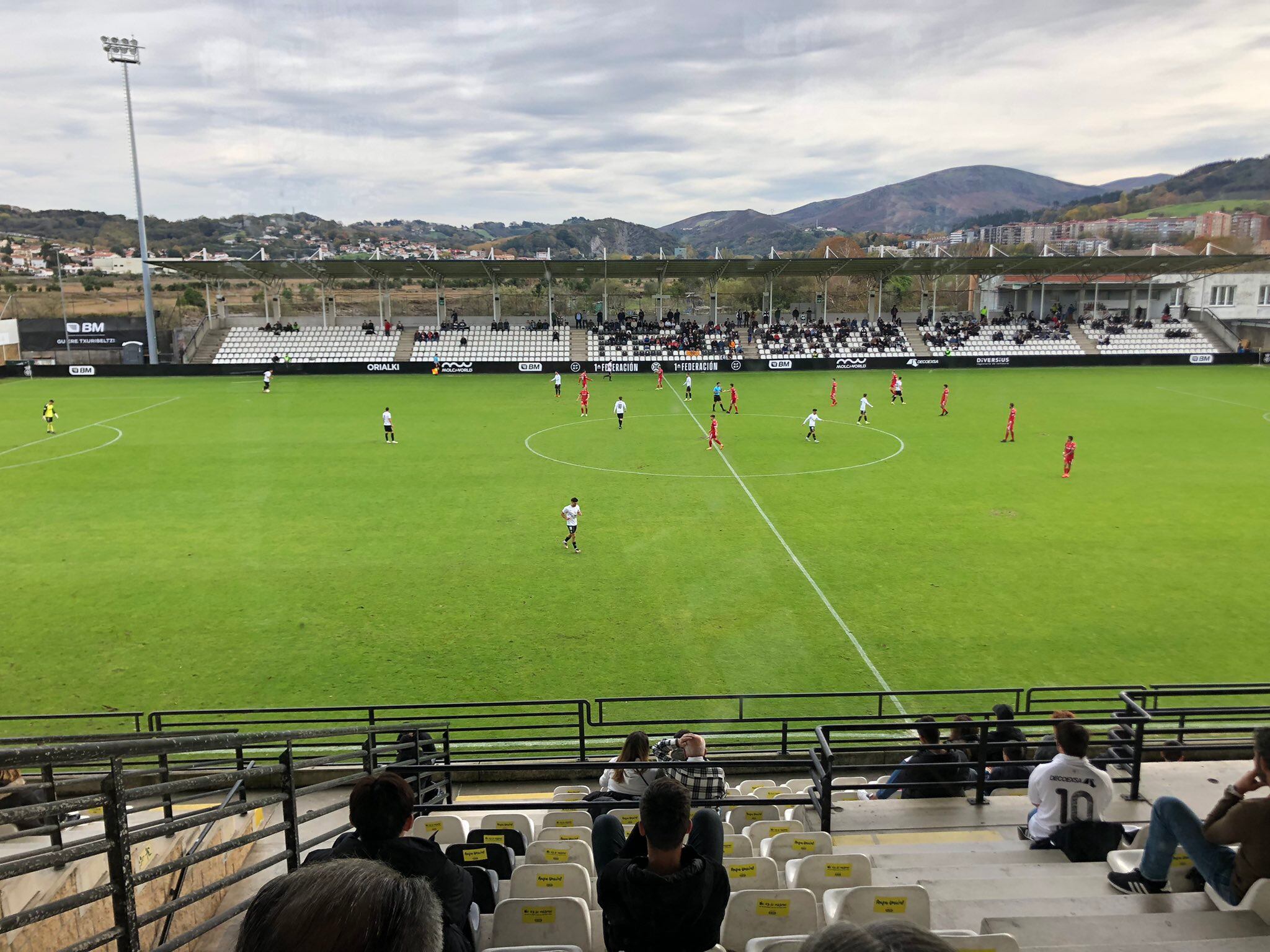 Imagen del partido entre el Real Unión y el Nastic en Gal