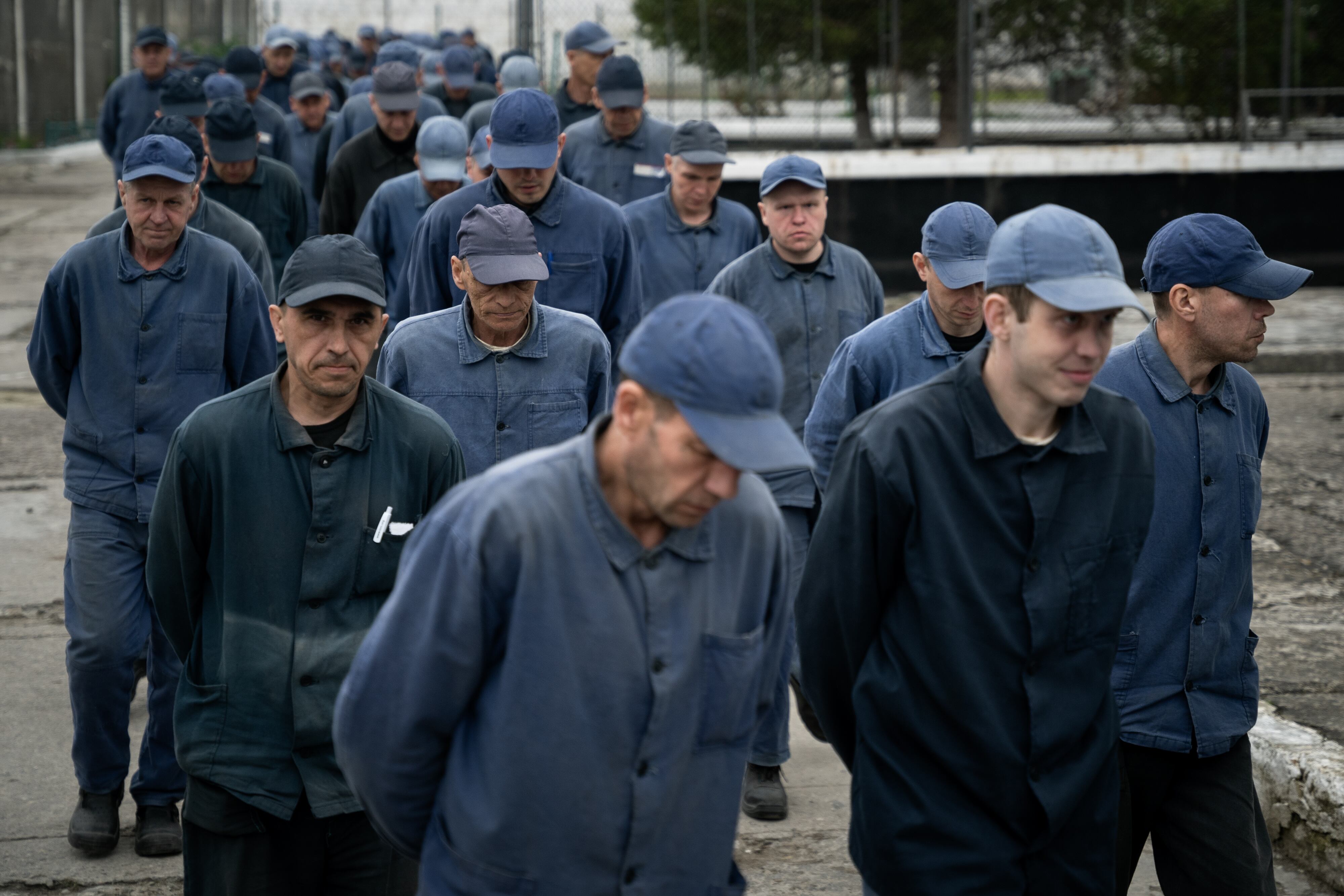 Prisioneros de guerra rusos en un campo de internamiento ucraniano el pasado mes de abril