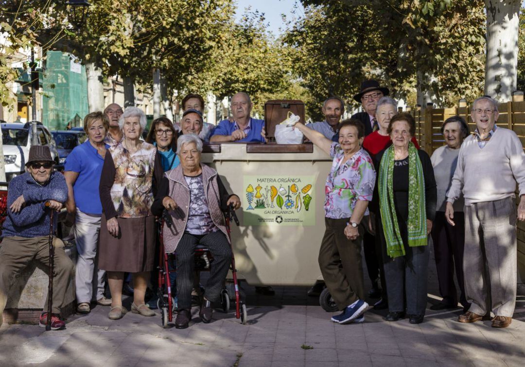 Jubilados de Valdizarbe participaron en la campaña divulgativa 