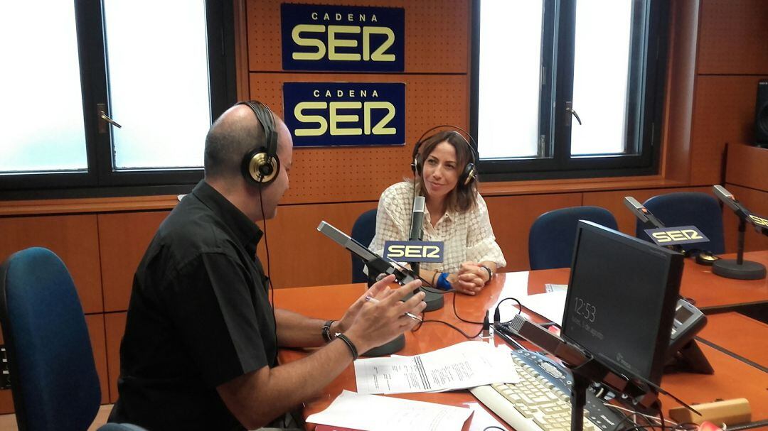 La teniente de alcalde de Movilidad y Servicios Públicos, Natalia Chueca, en Hoy por Hoy Zaragoza