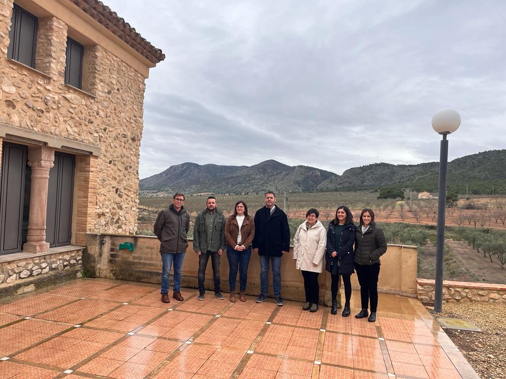 Visita de concejales Verdes a una finca local