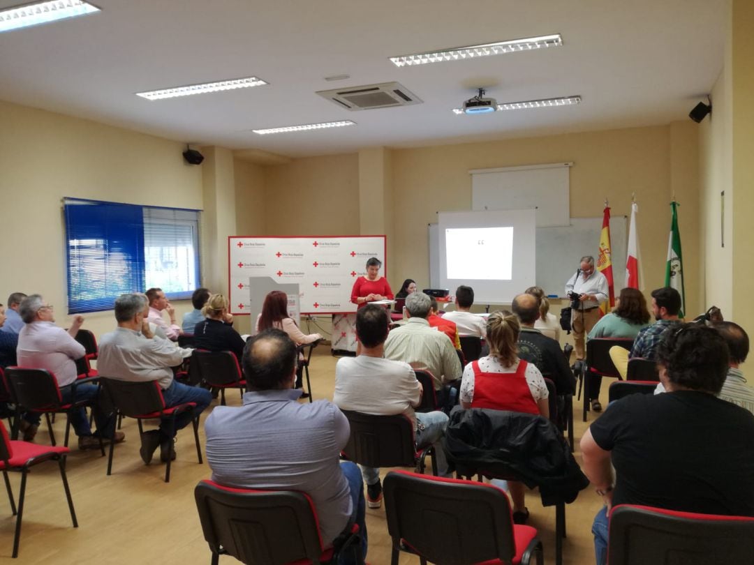 Reunión en Cruz Roja Linares.
