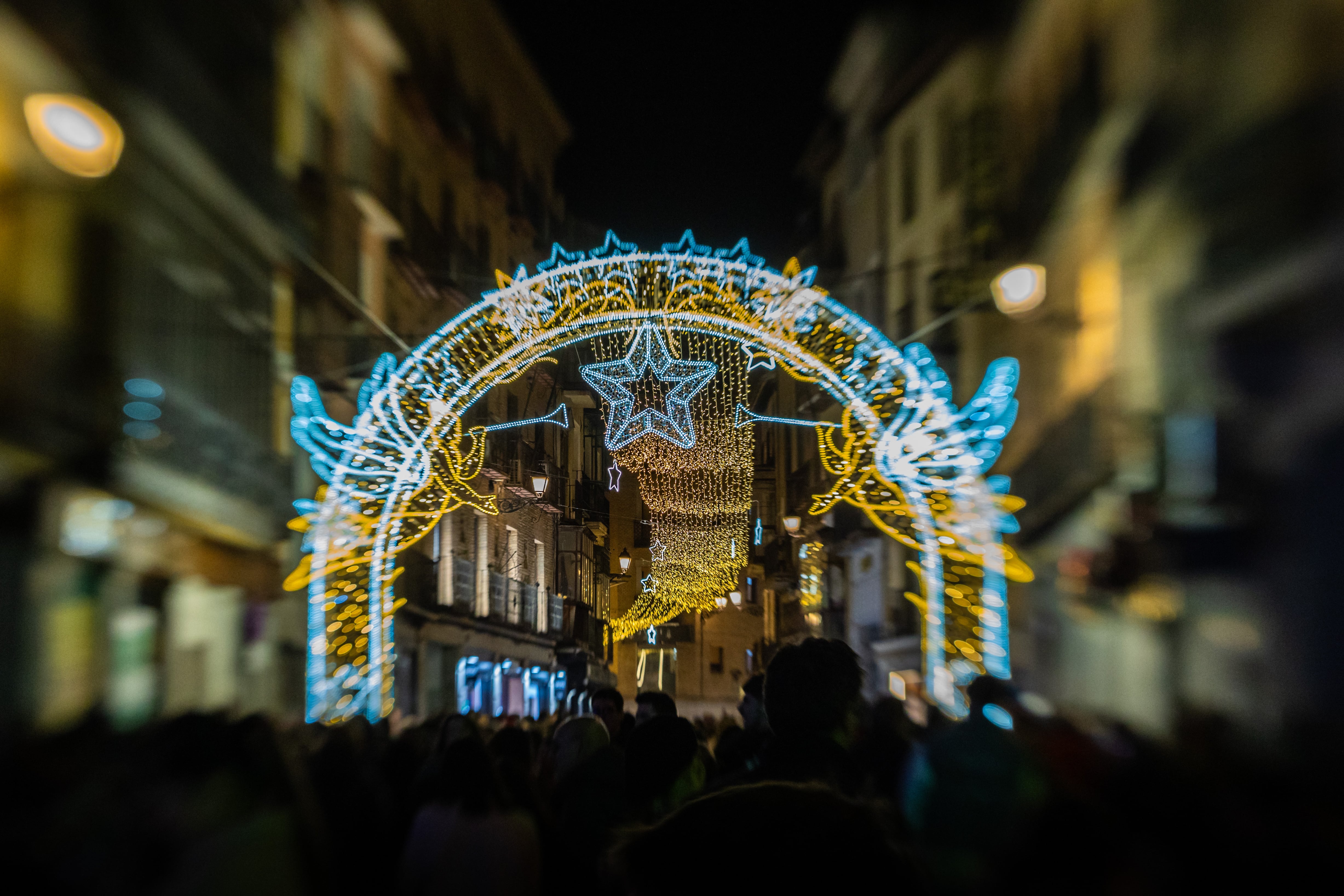 Vecinos y turistas esta Navidad en la calle Comercio de Toledo