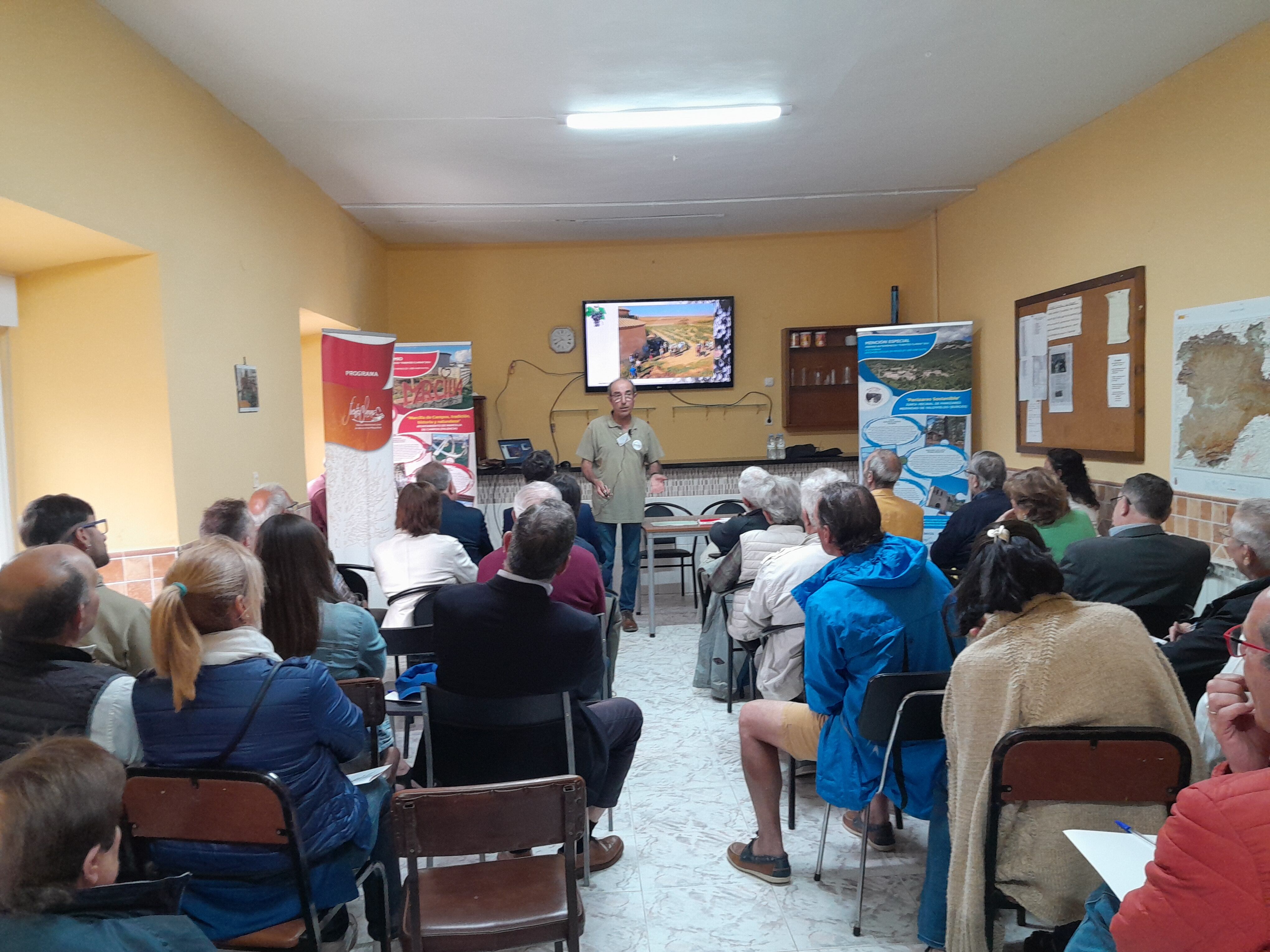 La Escuela de Alcaldes presenta los proyectos galardonados en los Premios Autonómicos Fuentes Claras