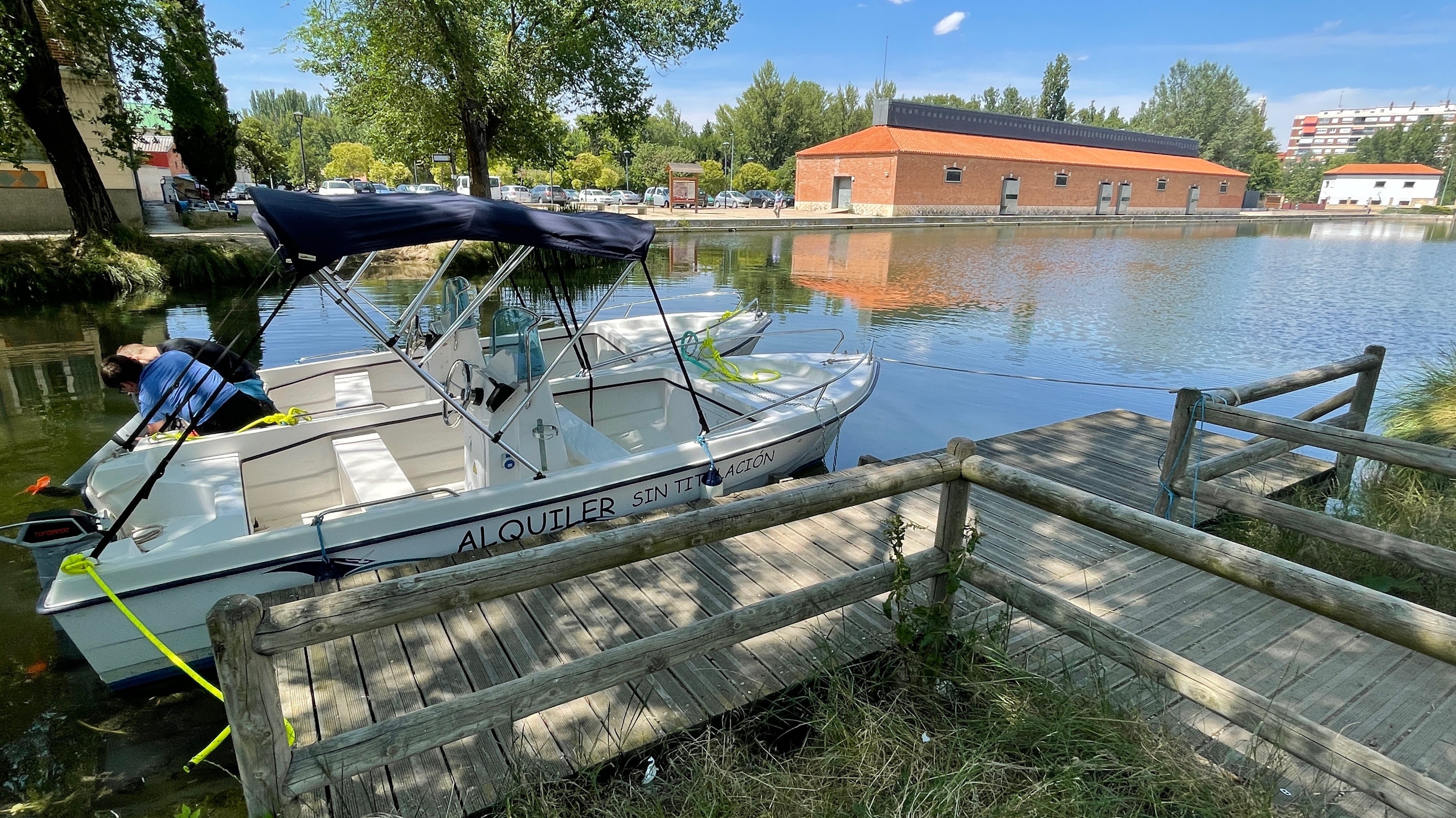 Vuelven las barcas a la Dársena de Palencia