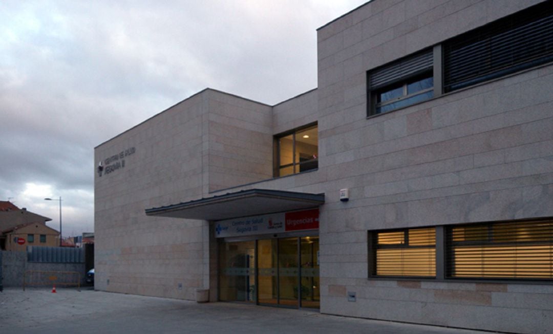 Fachada del centro de salud Segovia III