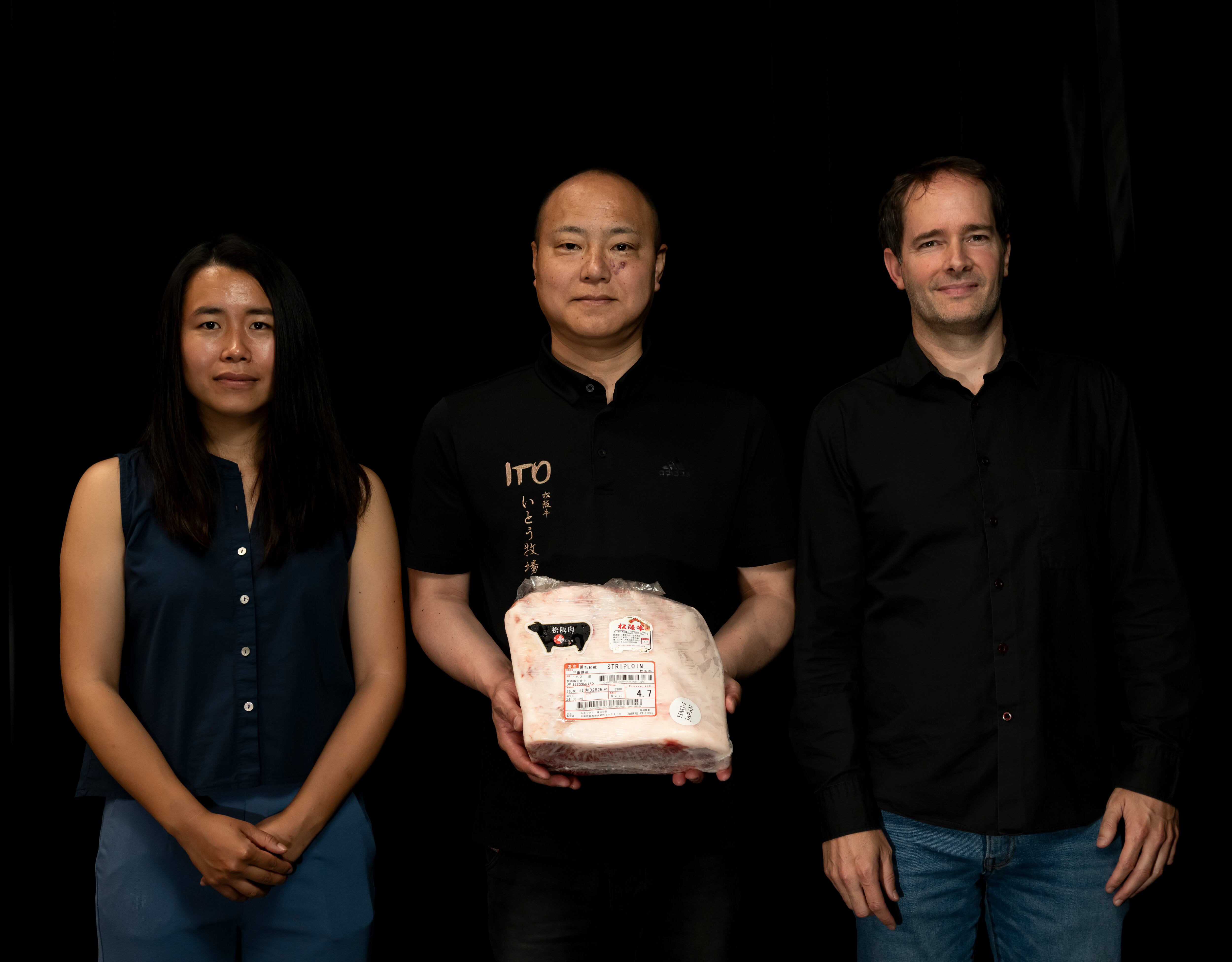 De izquierda a derecha: Chiho Murata, Hikori Ito e Ignasi Elías