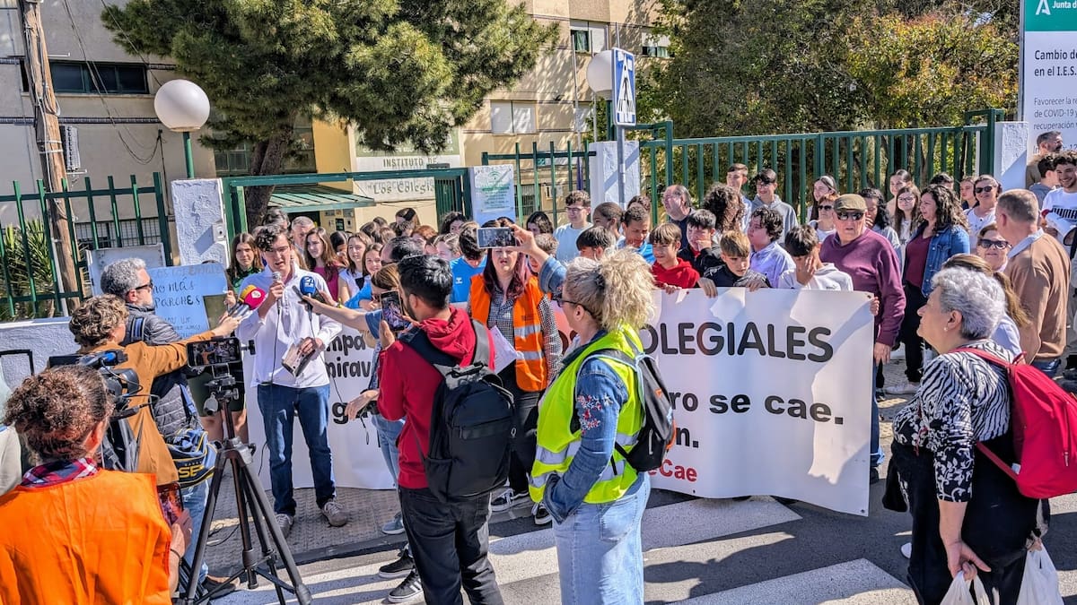 Diferentes AMPAS de Antequera y su comarca se unen en una jornada reivindicativa por la educación pública