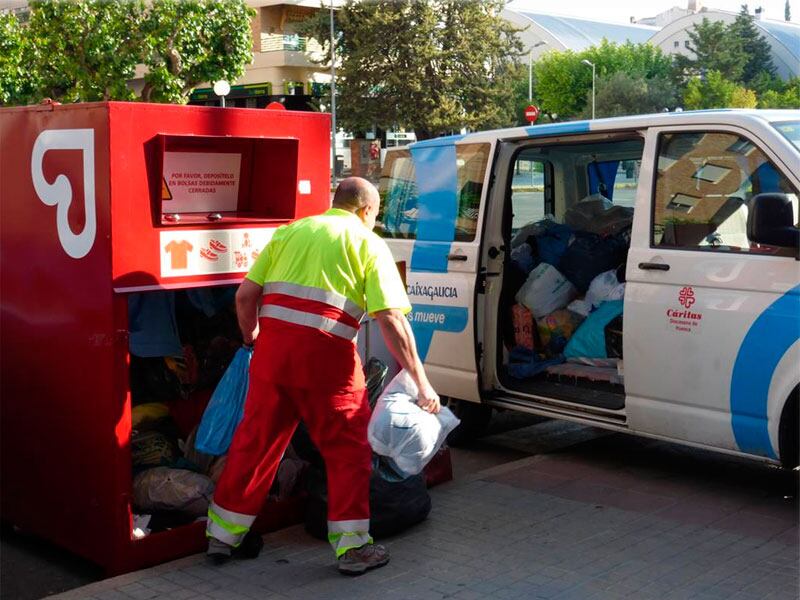 Contenedores de ropa de Carinsertas en Huesca